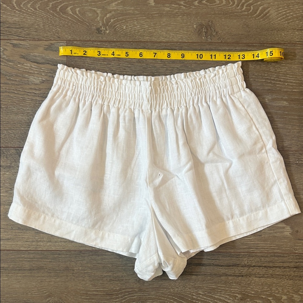 Women's Mid-Rise White Linen Shorts